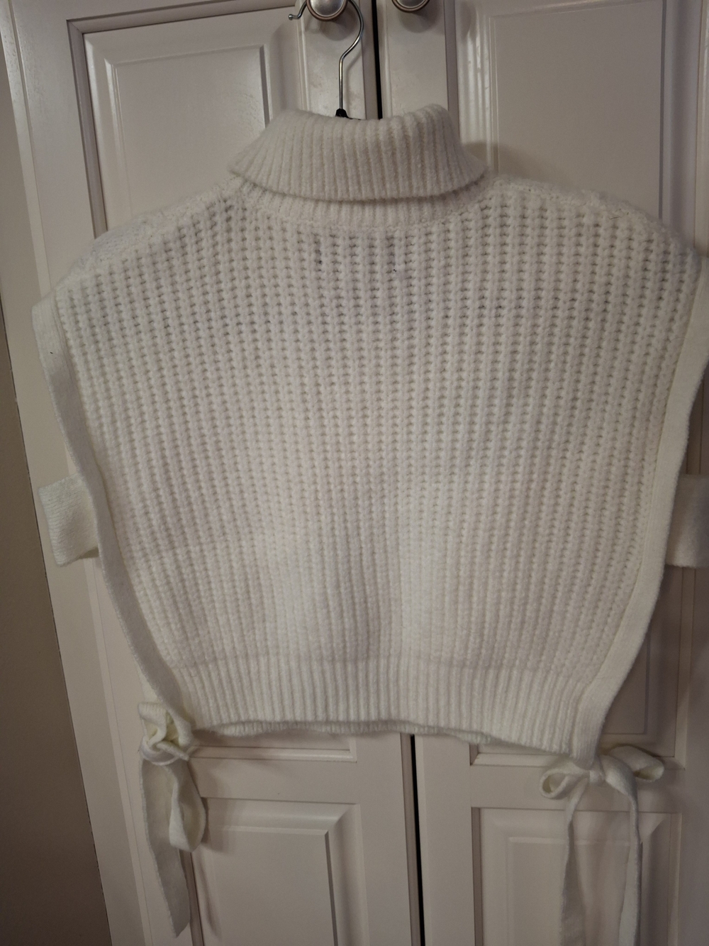 Cider Ivory Cable Knit Turtleneck Sweater Vest - Picture 6 of 13
